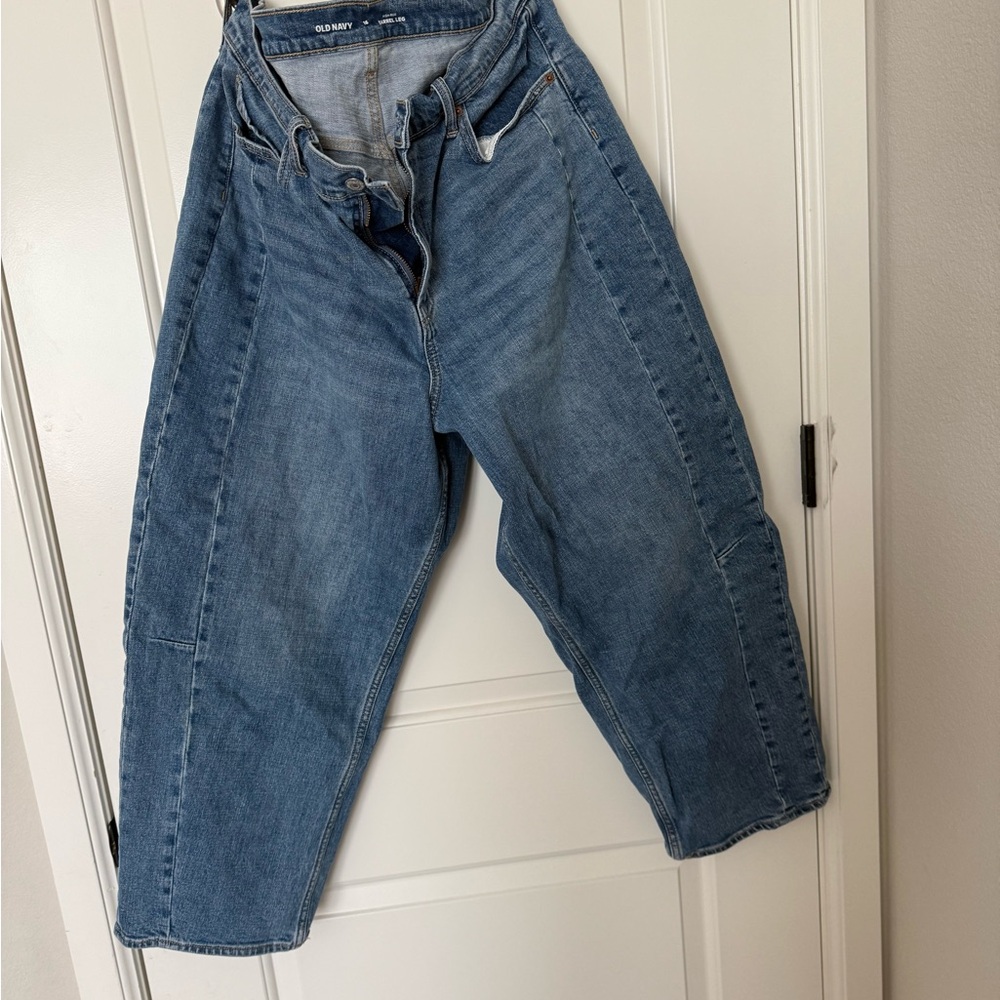 Old Navy Women's Barrel Jeans- Classic Blue